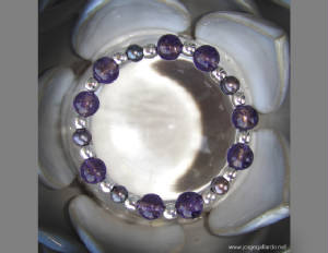 purple_love_bracelet_by_jorge_gallardo.jpg